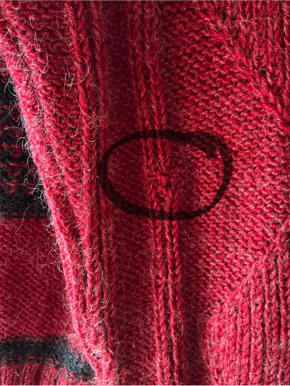 Vintage Harry Rosen Wool & Mohair Blend Cable Knit Sweater in Red & Black Size L - Picture 9 of 9
